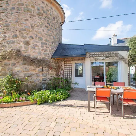 Holiday home Moulin De Treflez I Et Calme